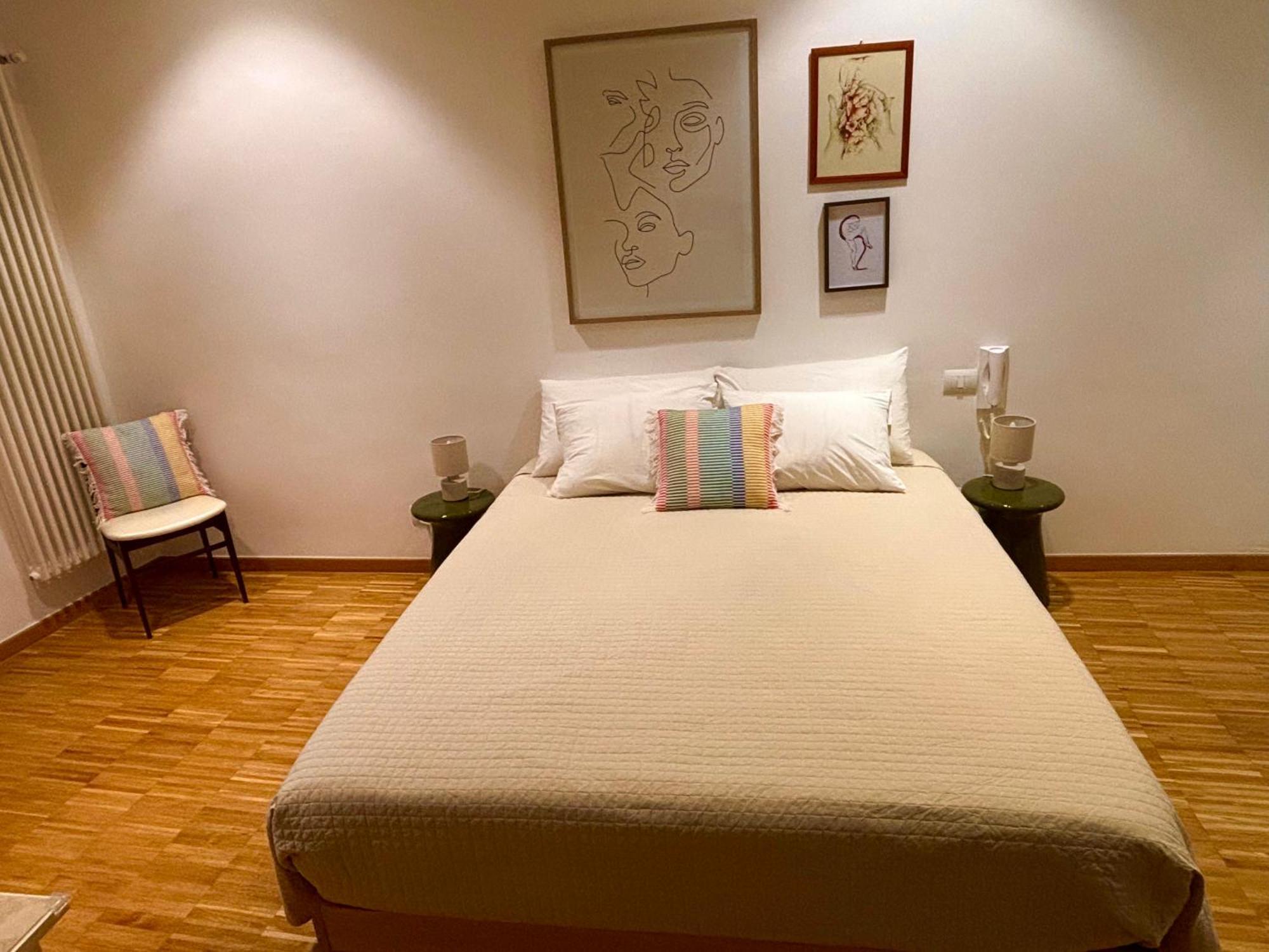Dadu 14 Hotel Bari Bagian luar foto